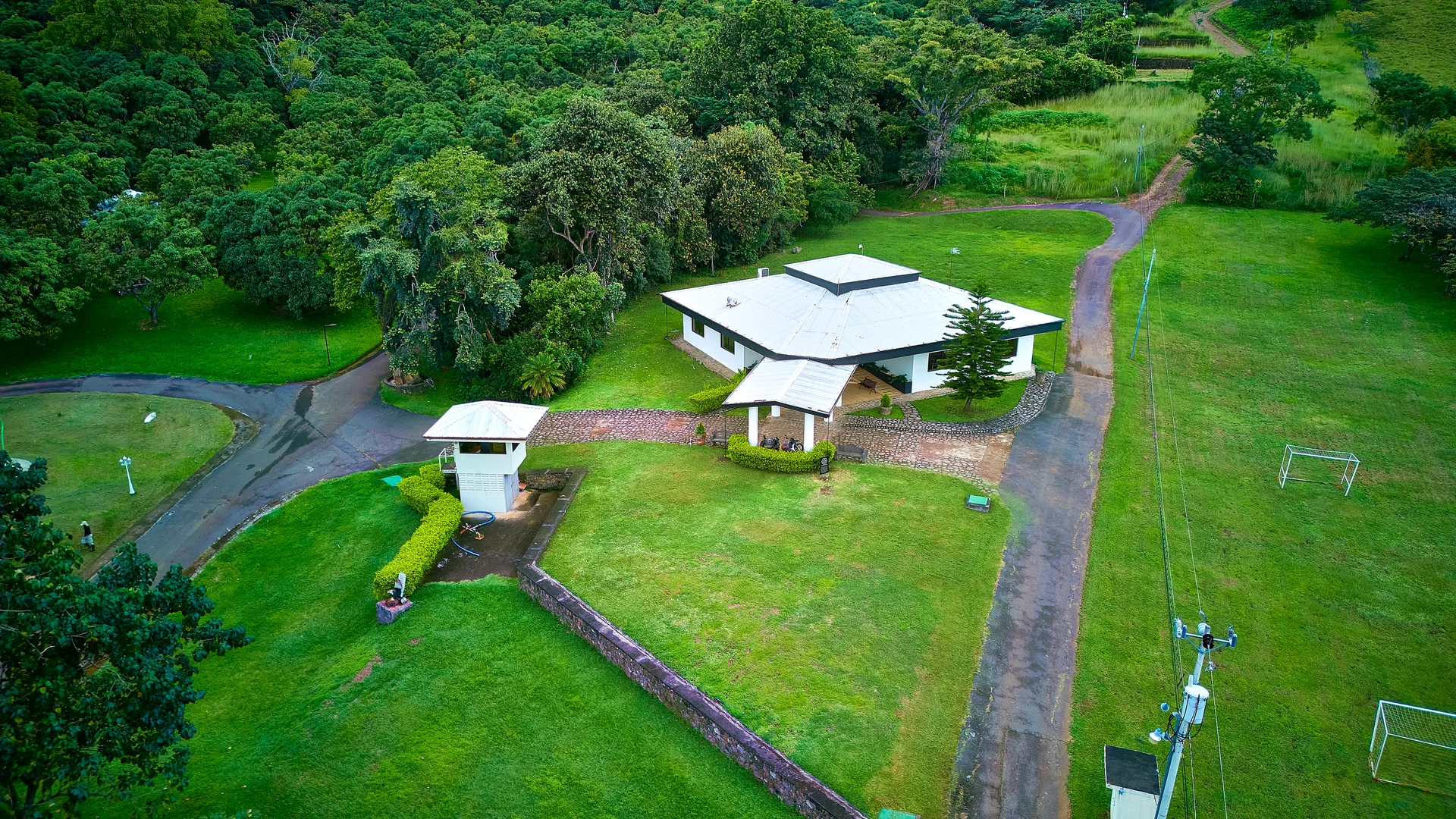 Las Brisas — exterior